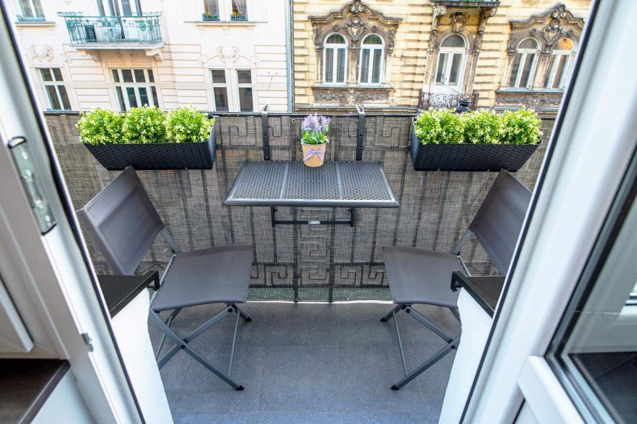 Tribeca City Center Apartments Cracovia Exterior foto